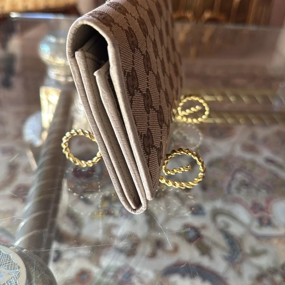 100% Authentic Gucci Beige Brown GG Supreme Wallet - Picture 3 of 13